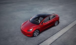 特斯拉Model 3是第一台真正向燃油车发起挑战的新能源车型 - 数字指南