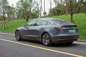 特斯拉Model 3试驾，真无敌 - 数字指南