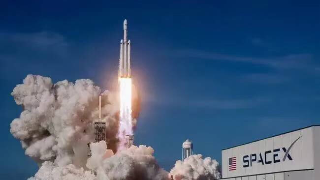 特斯拉Roadster2售价20万美元 可选装SpaceX火箭推进器
